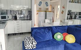 Appartement agréable Amaya avec vue sur piscine